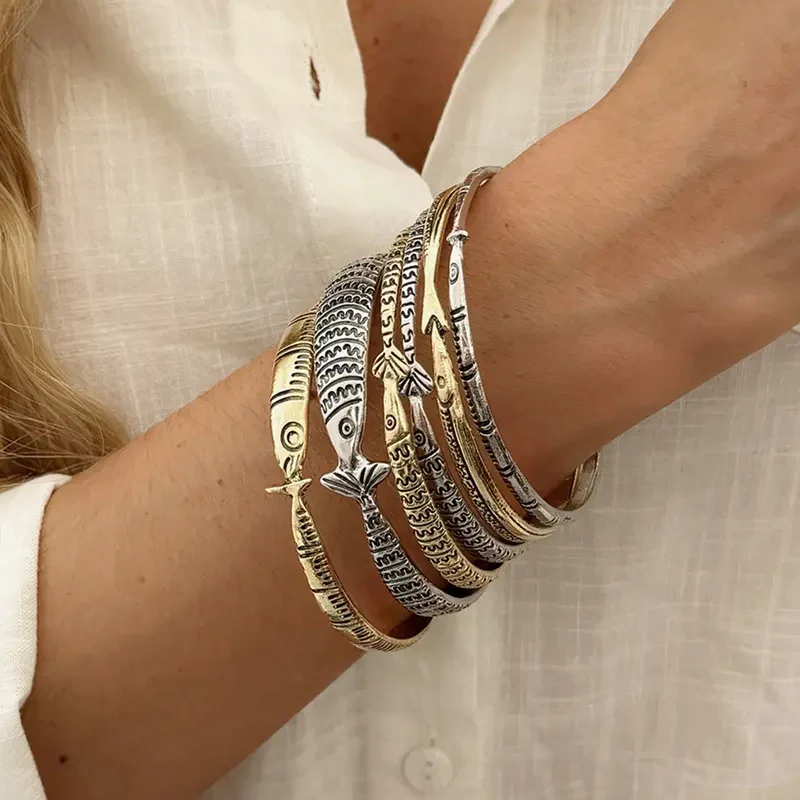 6pc Ocean Fish Bracelet Set - Image 3