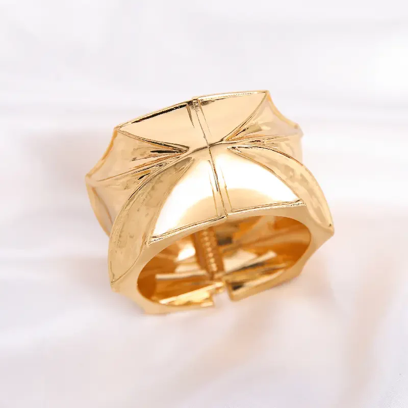Circular Folded Bracelet - Image 5
