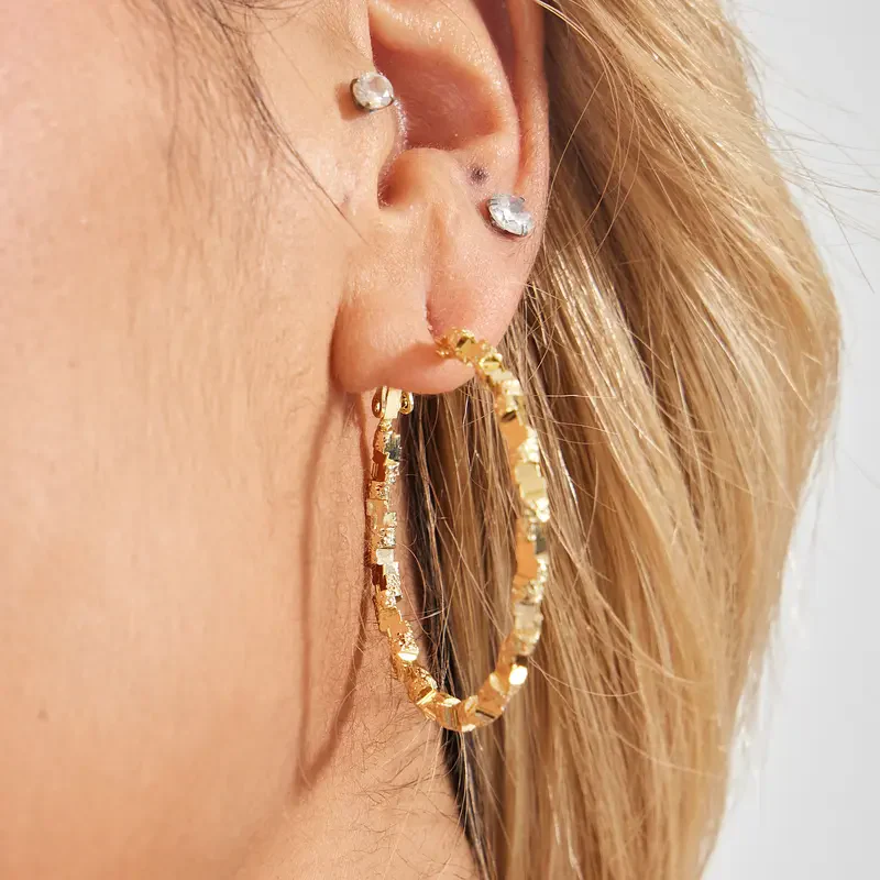 Exquisite Pattern Hoop Earrings