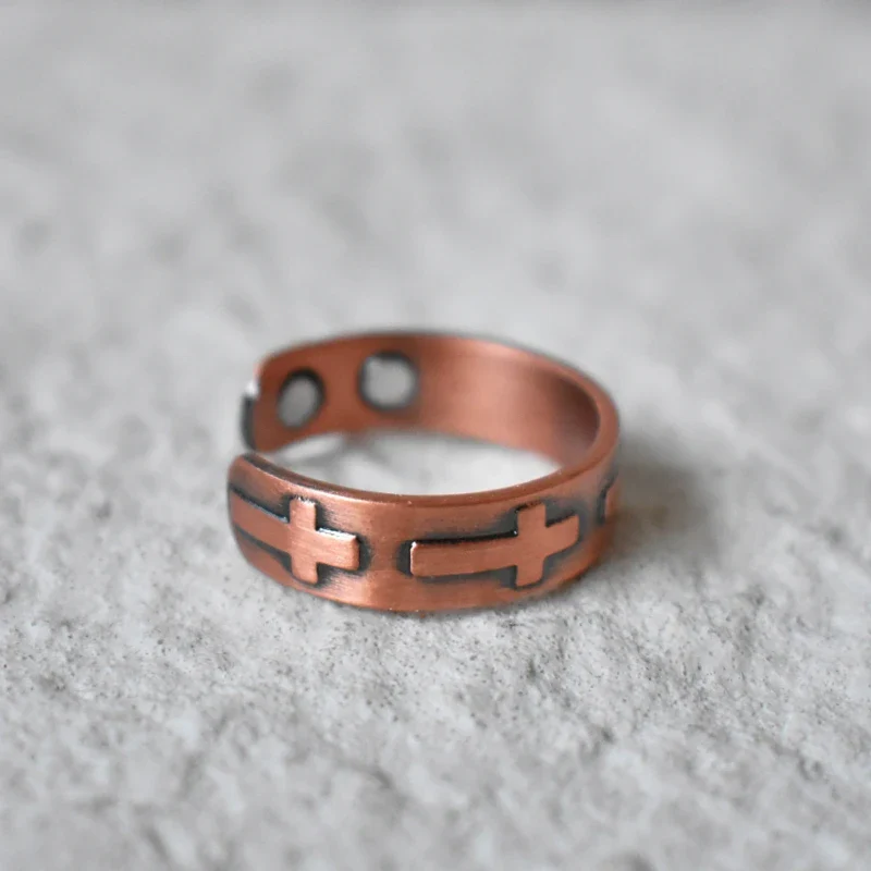 Intertwined Magnetic Copper Ring - Image 6